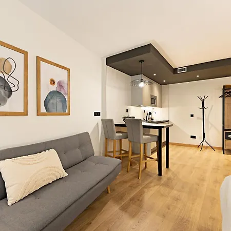 Colon 27 4*
